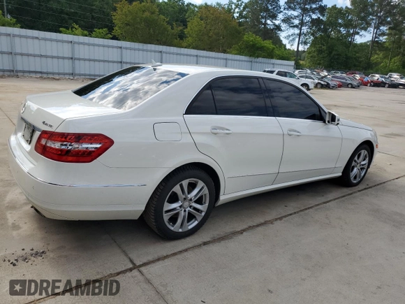 2010 Mercedes-Benz E 350 Luxury z VIN WDDHF8HB3AA147100, wystawiony jako Copart lot #55555295 z przebiegiem 165 873 mil mil oraz Szkoda całkowita • Salvage title. Historia ofert i sprzedaży dostępna na DreamBid. Obrazek 3.
