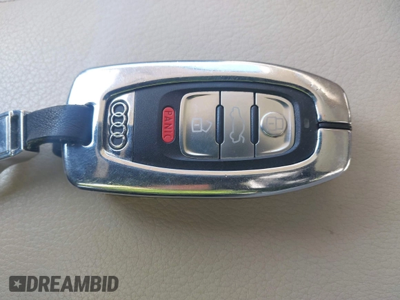 2014 Audi Q5 Premium Plus with VIN WA1LFAFP3EA106931, listed as a IAAI auction lot 41933150 with 140,104 mi miles and . Bid and sale history available at DreamBid. Image 11.
