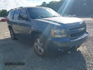 2008 Chevrolet Tahoe 1LT z VIN 1GNFC13098R253013, wystawiony jako IAAI lot #42197362 z przebiegiem 281 227 mil mil oraz . Historia ofert i sprzedaży dostępna na DreamBid. Obrazek 1.