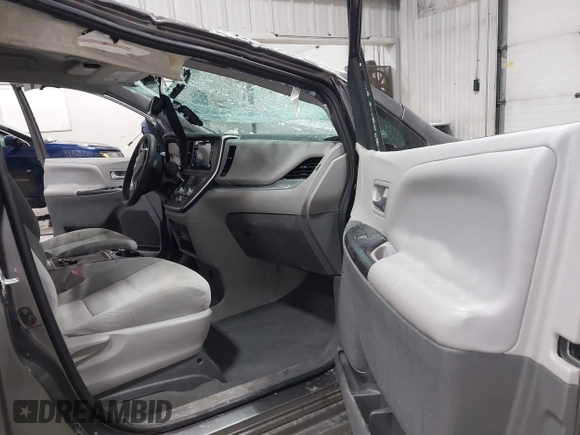 2020 Toyota Sienna LE Auto Access Seat with VIN 5TDKZ3DC1LS048256, listed as a IAAI auction lot 41279084 with 61,689 mi miles and . Bid and sale history available at DreamBid. Image 5.
