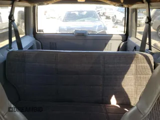 1996 Jeep Cherokee Sport with VIN 1J4FJ68S1TL317265, listed as a Copart auction lot 46427625 with 265,554 mi miles and Clean Title. Bid and sale history available at carsss.com. Image 10.