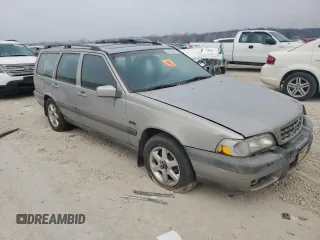 1998 Volvo V70 XC with VIN YV1LZ5645W2514749, listed as a Copart auction lot 86392844 with 0 mi miles and Clean Title. Bid and sale history available at carsss.com. Image 4.