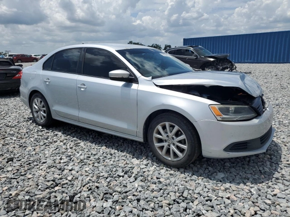 2012 Volkswagen Jetta SE with VIN 3VWDX7AJ0CM343709, listed as a Copart auction lot 59055825 with 201,430 mi miles and Salvage title. Bid and sale history available at DreamBid. Image 4.