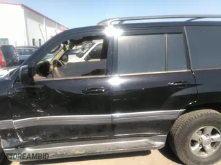 2001 Toyota Land Cruiser with VIN JTEHT05J512016563, listed as a IAAI auction lot 41868193 with 247,653 mi miles. Bid and sale history available at carsss.com. Image 14.