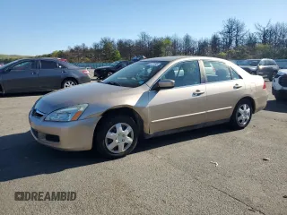 2007 Honda Accord LX z VIN 1HGCM56417A041476, wystawiony jako Copart lot #56121395 z przebiegiem 162 651 mil mil oraz Czysty tytuł • Clean title. Historia ofert i sprzedaży dostępna na DreamBid. Obrazek 1.