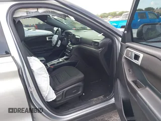 2020 Ford Explorer XLT z VIN 1FMSK7DH3LGA68098, wystawiony jako IAAI lot #41710249 z przebiegiem 78 924 mil mil oraz . Historia ofert i sprzedaży dostępna na DreamBid. Obrazek 5.