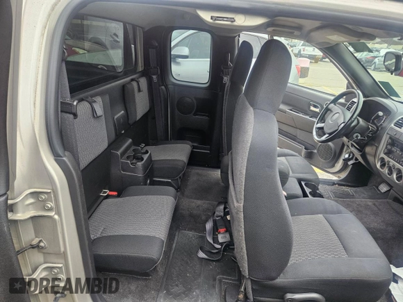 2009 Chevrolet Colorado Work Truck z VIN 1GCCS19E198127785, wystawiony jako Copart lot #85679794 z przebiegiem 167 149 mil mil oraz Czysty tytuł • Clean title. Historia ofert i sprzedaży dostępna na DreamBid. Obrazek 6.