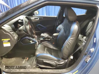 2016 Hyundai Veloster Turbo с VIN KMHTC6AE3GU262143, выставлен на аукционе Copart как лот 64102865 с пробегом 108 877 миль миль и Списание • Salvage title. История ставок и продаж доступна на DreamBid. Изображение 7.