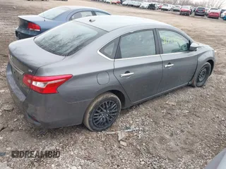 2016 Nissan Sentra SR with VIN 3N1AB7AP2GL651004, listed as a IAAI auction lot 42236635 with 147,912 mi miles and . Bid and sale history available at DreamBid. Image 4.