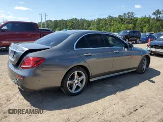 2017 Mercedes-Benz E 300 Luxury z VIN WDDZF4KB3HA021822, wystawiony jako Copart lot #51978435 z przebiegiem Nie podano mil oraz Szkoda całkowita • Salvage title. Historia ofert i sprzedaży dostępna na DreamBid. Obrazek 3.