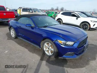 2016 Ford Mustang V6 z VIN 1FATP8EM0G5323938, wystawiony jako IAAI lot #41621478 z przebiegiem 93 553 mil mil oraz . Historia ofert i sprzedaży dostępna na DreamBid. Obrazek 1.