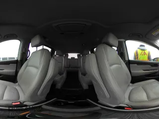 2018 Honda Odyssey Touring with VIN 5FNRL6H85JB001501, listed as a IAAI auction lot 41911497 with 92,407 mi miles. Bid and sale history available at carsss.com. Image 19.