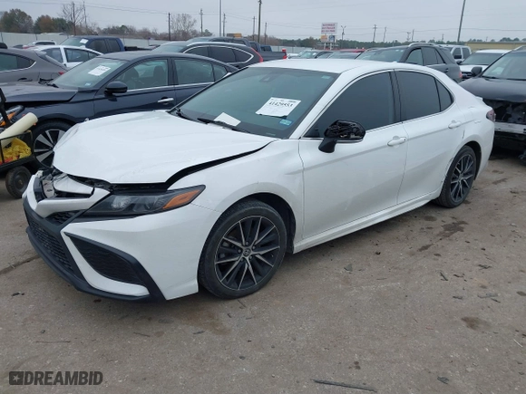 2022 Toyota Camry SE with VIN 4T1G11AK0NU662447, listed as a IAAI auction lot 41429553 with 65,940 mi miles. Bid and sale history available at carsss.com. Image 17.