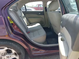 2011 Ford Fusion SE with VIN 3FAHP0HA4BR152710, listed as a IAAI auction lot 42134134 with 133,360 mi miles. Bid and sale history available at carsss.com. Image 8.