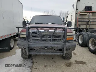 2000 Ford F-350 XL with VIN 1FTSX31F5YEB91180, listed as a Copart auction lot 89172645 with 230,534 mi miles and Salvage Title. Bid and sale history available at DreamBid. Image 5.