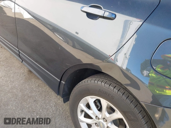2020 Chevrolet Equinox LS with VIN 3GNAXHEVXLS521380, listed as a IAAI auction lot 40830916 with 72,350 mi miles. Bid and sale history available at carsss.com. Image 17.