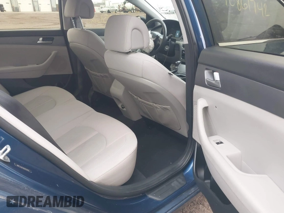 2017 Hyundai Sonata SE with VIN 5NPE24AF9HH551603, listed as a IAAI auction lot 40861742 with 122,356 mi miles. Bid and sale history available at carsss.com. Image 8.