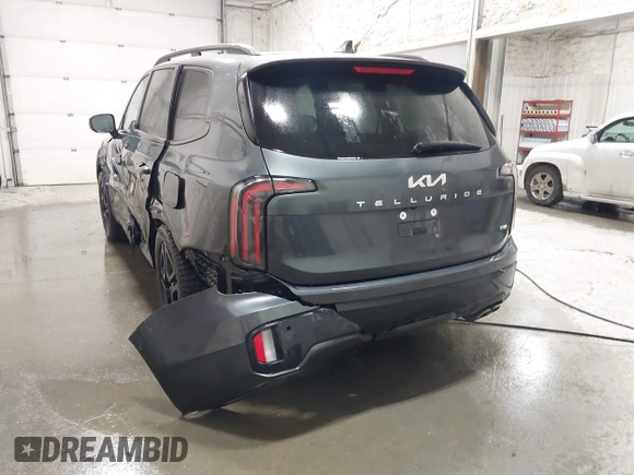 2024 Kia Telluride EX with VIN 5XYP3DGC2RG517918, listed as a IAAI auction lot 41599844 with 9,544 mi miles and . Bid and sale history available at carsss.com. Image 3.