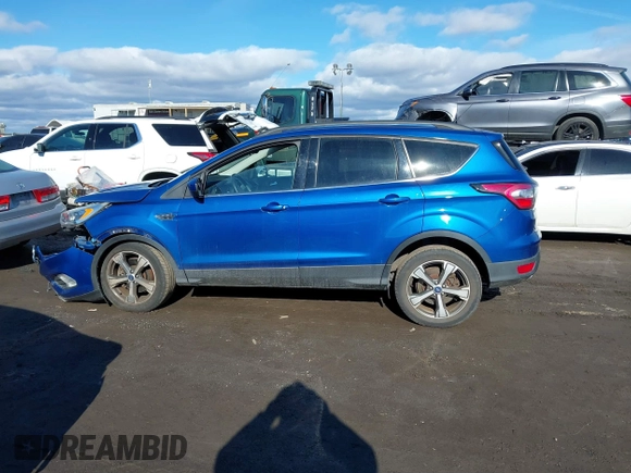 2017 Ford Escape SE with VIN 1FMCU9G91HUE28282, listed as a IAAI auction lot 41471957 with 23,552 mi miles. Bid and sale history available at carsss.com. Image 14.
