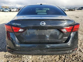 2019 Nissan Altima 2.5 S with VIN 1N4BL4BW0KN327258, listed as a Copart auction lot 78495464 with 111,813 mi miles and Salvage Title. Bid and sale history available at carsss.com. Image 6.