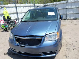 2012 Chrysler Town & Country Touring z VIN 2C4RC1BG1CR188505, wystawiony jako IAAI lot #42224196 z przebiegiem 200 852 mil mil oraz . Historia ofert i sprzedaży dostępna na DreamBid. Obrazek 12.