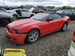 2013 Ford Mustang V6 с VIN 1ZVBP8EM8D5209863, выставлен на аукционе Copart как лот 56799405 с пробегом 120 342 миль миль и Списание • Salvage title. История ставок и продаж доступна на DreamBid. Изображение 1.