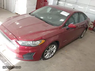 2019 Ford Fusion Hybrid SE with VIN 3FA6P0LUXKR205712, listed as a IAAI auction lot 41267049 with 124,687 mi miles. Bid and sale history available at carsss.com. Image 17.