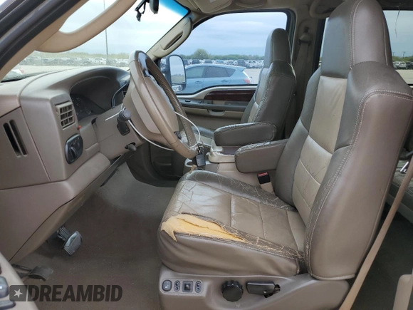 2003 Ford Excursion Eddie Bauer z VIN 1FMNU45S33ED13607, wystawiony jako Copart lot #83227864 z przebiegiem 251 989 mil mil oraz Szkoda całkowita • Salvage title. Historia ofert i sprzedaży dostępna na DreamBid. Obrazek 7.