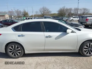 2017 Nissan Altima SV with VIN 1N4AL3APXHC188261, listed as a IAAI auction lot 41719138 with 180,797 mi miles and . Bid and sale history available at DreamBid. Image 13.