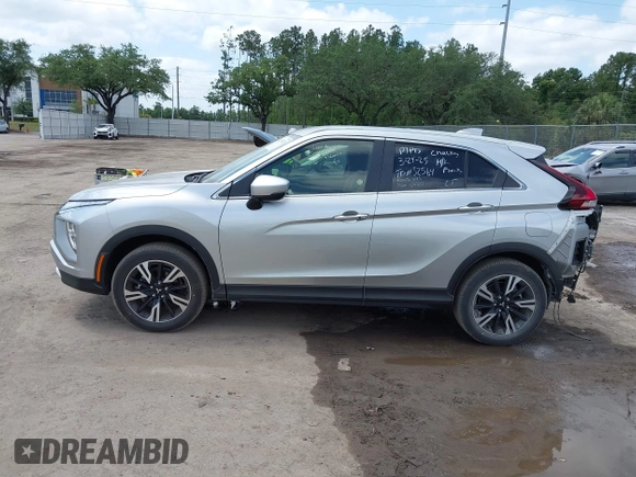 2025 Mitsubishi Eclipse Cross SE with VIN JA4ATWAA1SZ003410, listed as a IAAI auction lot 42117623 with 6,465 mi miles and . Bid and sale history available at DreamBid. Image 15.