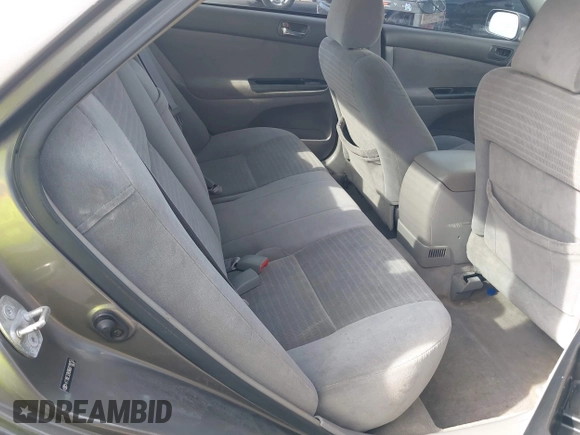 2006 Toyota Camry STD z VIN 4T1BE32K96U719755, wystawiony jako IAAI lot #42484020 z przebiegiem 155 910 mil mil oraz . Historia ofert i sprzedaży dostępna na DreamBid. Obrazek 8.