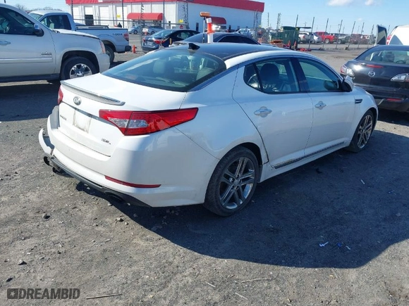 2013 Kia Optima SX w/Limited Pkg with VIN 5XXGR4A61DG101163, listed as a IAAI auction lot 41706540 with 146,225 mi miles. Bid and sale history available at carsss.com. Image 4.