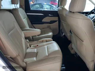 2014 Toyota Highlander XLE with VIN 5TDJKRFHXES031731, listed as a Copart auction lot 45464715 with 140,699 mi miles and Salvage Title. Bid and sale history available at carsss.com. Image 11.