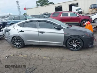2020 Hyundai Elantra Value Edition z VIN 5NPD84LF5LH601655, wystawiony jako IAAI lot #40469963 z przebiegiem 58 932 mil mil oraz . Historia ofert i sprzedaży dostępna na DreamBid. Obrazek 13.