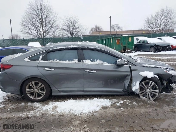 2019 Hyundai Sonata Sport with VIN 5NPE34AF5KH806249, listed as a IAAI auction lot 41567922 with 27,649 mi miles. Bid and sale history available at carsss.com. Image 12.