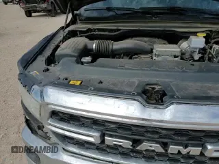 2023 Ram 1500 Big Horn z VIN 1C6RREBT9PN586123, wystawiony jako Copart lot #69183225 z przebiegiem 21 304 mil mil oraz Szkoda całkowita • Salvage title. Historia ofert i sprzedaży dostępna na DreamBid. Obrazek 15.