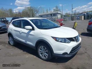 2017 Nissan Rogue Sport SL with VIN JN1BJ1CR1HW122612, listed as a IAAI auction lot 42126526 with 46,272 mi miles. Bid and sale history available at carsss.com. Image 1.