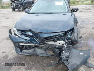 2020 Toyota Camry LE with VIN 4T1C11AK9LU985116, listed as a IAAI auction lot 40798999 with 53,390 mi miles. Bid and sale history available at carsss.com. Image 6.