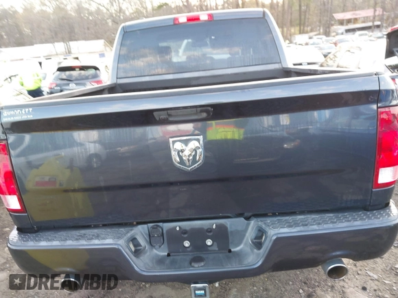2016 Ram 1500 Express z VIN 1C6RR6KT4GS298176, wystawiony jako IAAI lot #41834695 z przebiegiem 76 104 mil mil oraz . Historia ofert i sprzedaży dostępna na DreamBid. Obrazek 16.