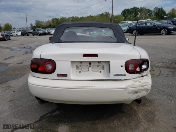 1996 Mazda MX5 Miata with VIN JM1NA353XT0717730, listed as a Copart auction lot 71425484 with 134,606 mi miles and Non Repairable. Bid and sale history available at carsss.com. Image 6.