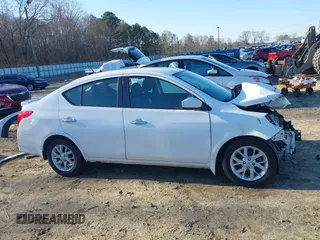 2019 Nissan Versa SV z VIN 3N1CN7AP4KL802692, wystawiony jako IAAI lot #41491391 z przebiegiem Nie podano mil oraz . Historia ofert i sprzedaży dostępna na DreamBid. Obrazek 12.
