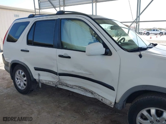 2005 Honda CR-V EX with VIN JHLRD78845C025264, listed as a IAAI auction lot 41752341 with 196,753 mi miles. Bid and sale history available at carsss.com. Image 6.