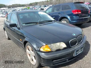 2001 BMW 3 Series 330i with VIN WBAAV534X1FK46390, listed as a IAAI auction lot 41620264 with 1 mi miles. Bid and sale history available at carsss.com. Image 1.