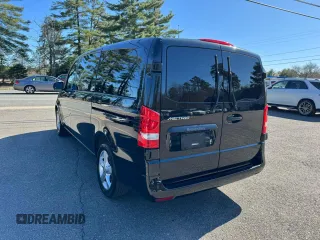 2020 Mercedes-Benz Metris with VIN W1WV0FEY9L3688689, listed as a Copart auction lot 52862564 with 164,030 mi miles and . Bid and sale history available at DreamBid. Image 4.