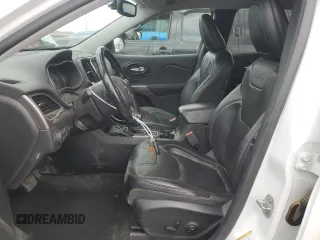 2020 Jeep Cherokee Limited z VIN 1C4PJLDB0LD652462, wystawiony jako Copart lot #48281915 z przebiegiem 110 251 mil mil oraz Szkoda całkowita • Salvage title. Historia ofert i sprzedaży dostępna na DreamBid. Obrazek 7.