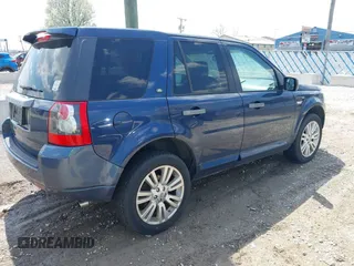 2010 Land Rover LR2 HSE z VIN SALFR2BN7AH176334, wystawiony jako IAAI lot #42094561 z przebiegiem 210 933 mil mil oraz . Historia ofert i sprzedaży dostępna na DreamBid. Obrazek 4.