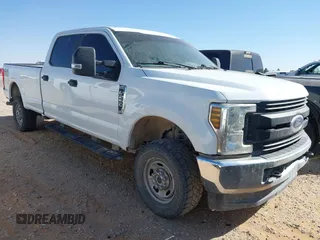 2019 Ford F-250 XL с VIN 1FT7W2B63KEG78824, выставлен на аукционе IAAI как лот 42119771 с пробегом 210 838 миль миль и . История ставок и продаж доступна на DreamBid. Изображение 1.