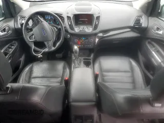2019 Ford Escape Titanium z VIN 1FMCU9J99KUB44026, wystawiony jako Copart lot #58495855 z przebiegiem 106 361 mil mil oraz Szkoda całkowita • Salvage title. Historia ofert i sprzedaży dostępna na DreamBid. Obrazek 8.