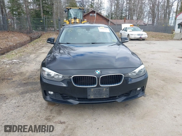 2013 BMW 3 Series 328i xDrive with VIN WBA3B5C5XDF597184, listed as a IAAI auction lot 42060785 with 205,559 mi miles. Bid and sale history available at carsss.com. Image 13.