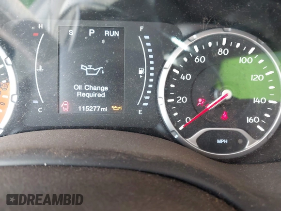 2018 Jeep Renegade Latitude with VIN ZACCJABB7JPH06179, listed as a IAAI auction lot 41900688 with 115,277 mi miles. Bid and sale history available at carsss.com. Image 15.